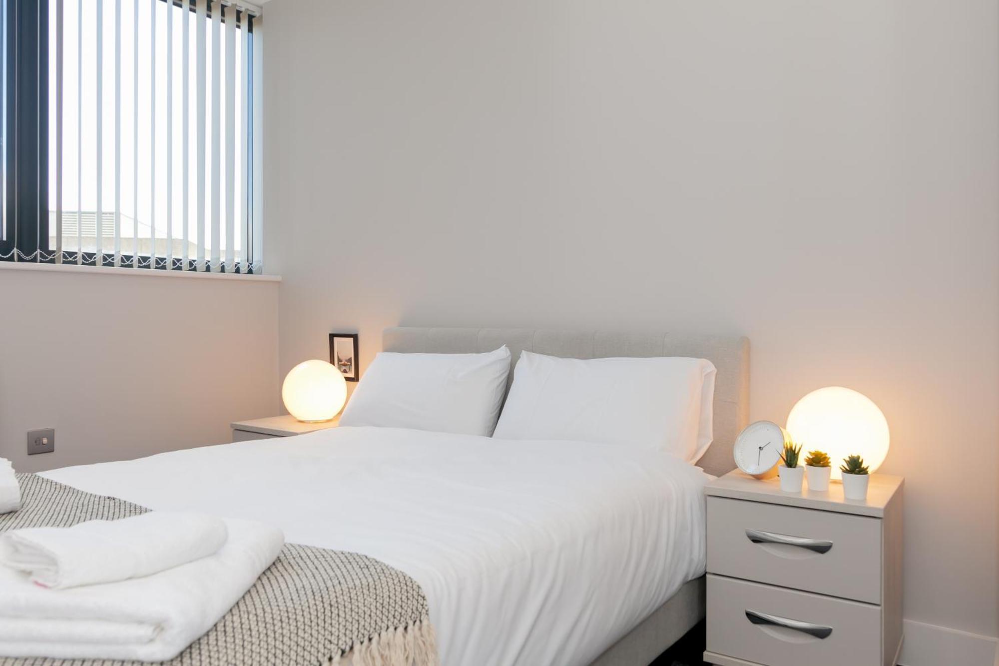 Apartments In Шефилд Екстериор снимка
